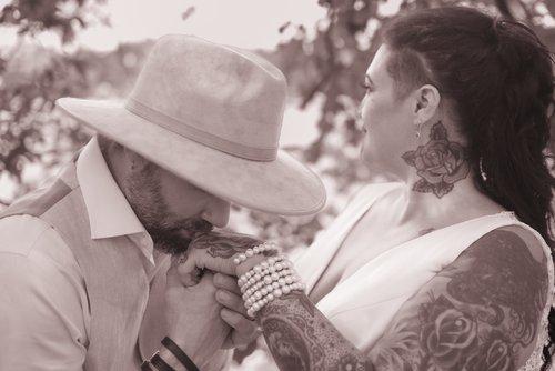 mobile - carousel-hero-element image-6